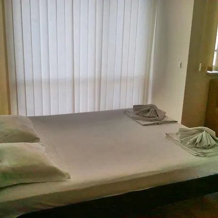 Apartment 77 Slantschew brjag