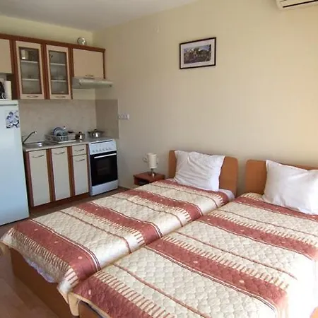 77 Apartment Slantschew brjag